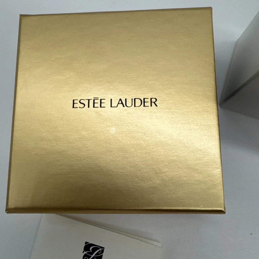 Estee Lauder WITH LOVE COMPACT Lucidity Pressed Powder 06 Transparent New In Box